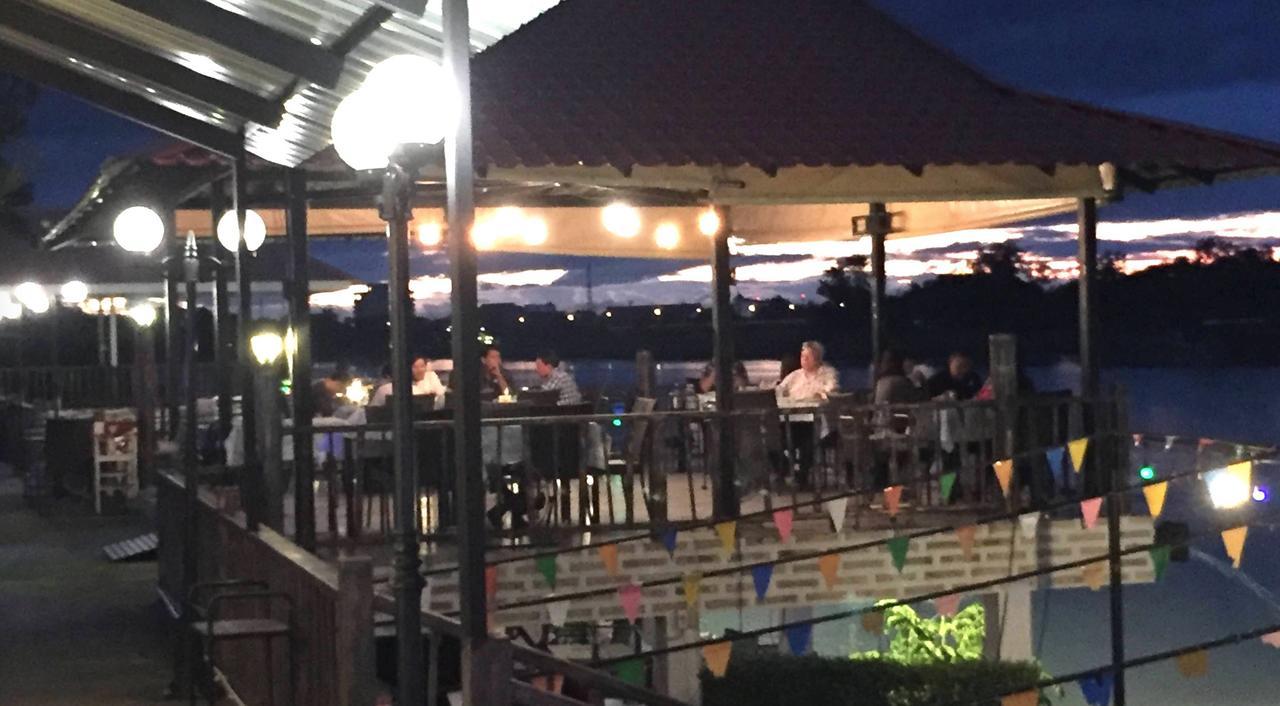 Maeping Mango Riverside Resort Kamphaeng Phet Eksteriør billede