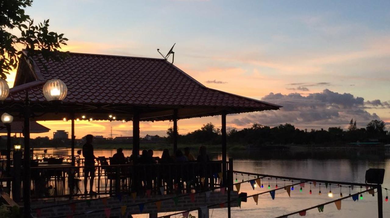 Maeping Mango Riverside Resort Kamphaeng Phet Eksteriør billede