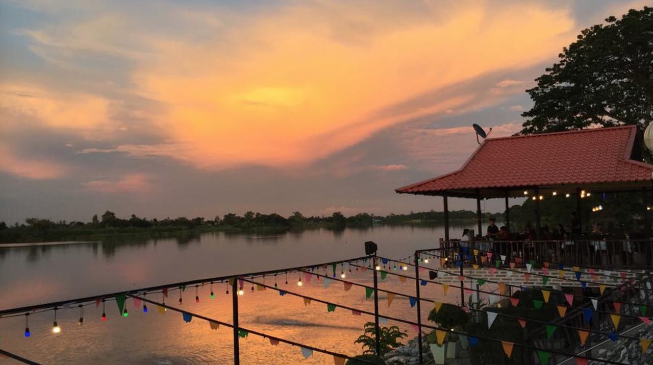 Maeping Mango Riverside Resort Kamphaeng Phet Eksteriør billede